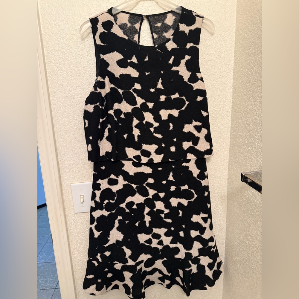 Banana Republic Elegant Black dress